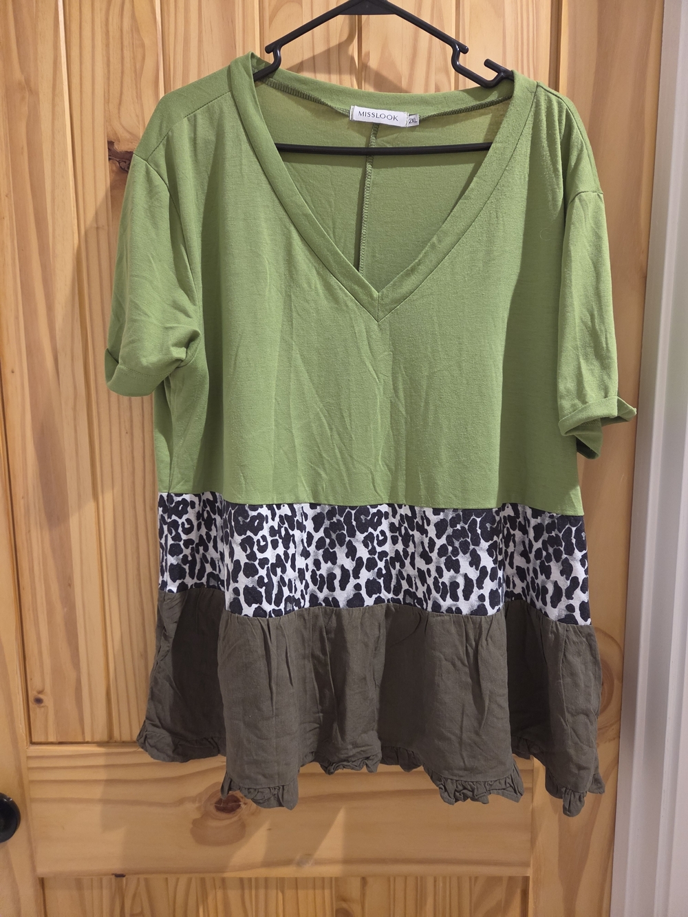 MISSLOOK Olive Green V-Neck Top with Animal Print Band